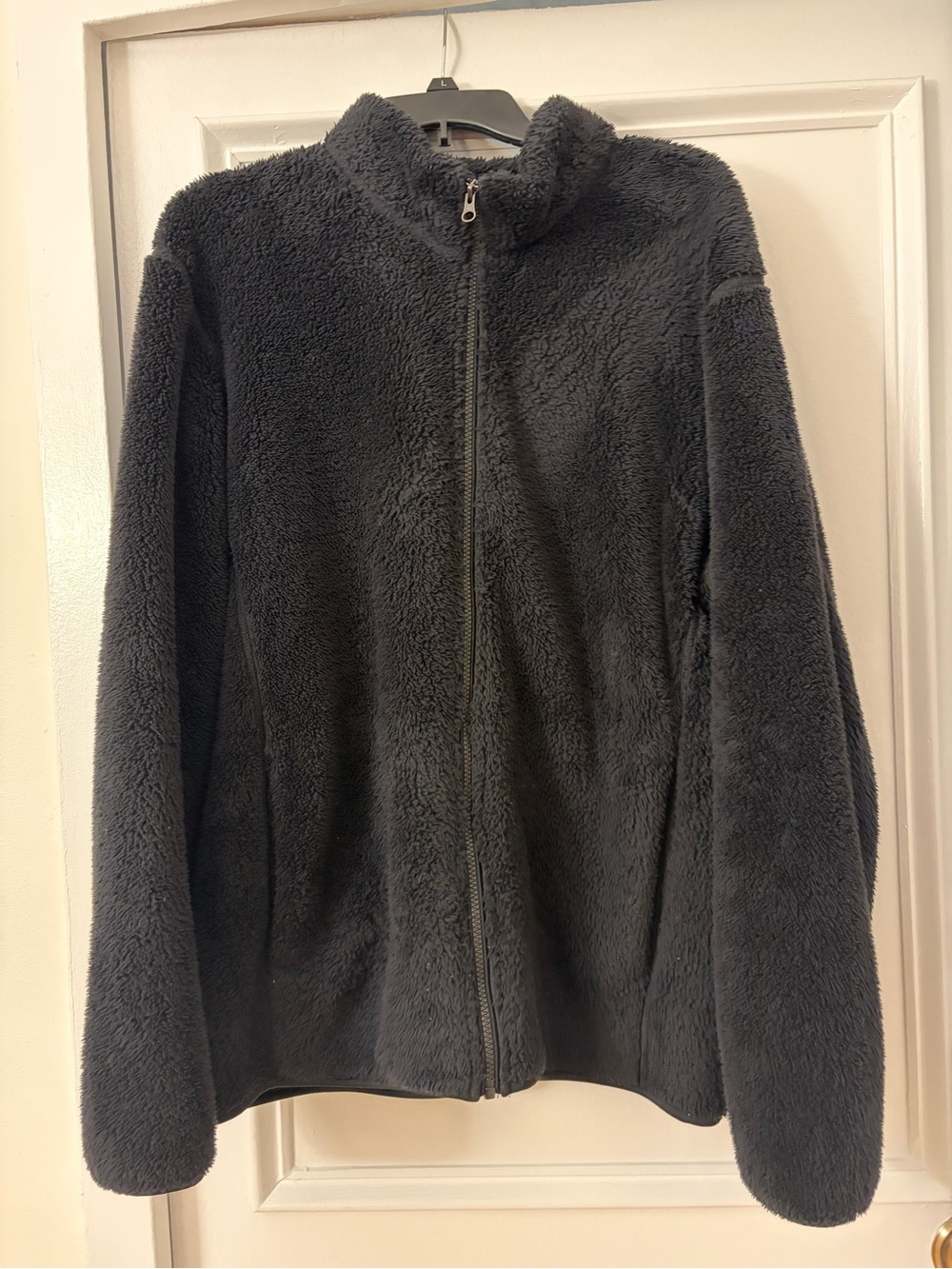 Uniqlo black teddy jacket